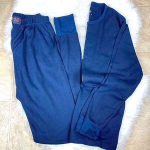 2-piece Thermo set pant & long sleeve, Cambridge classics blue,small new no tag.